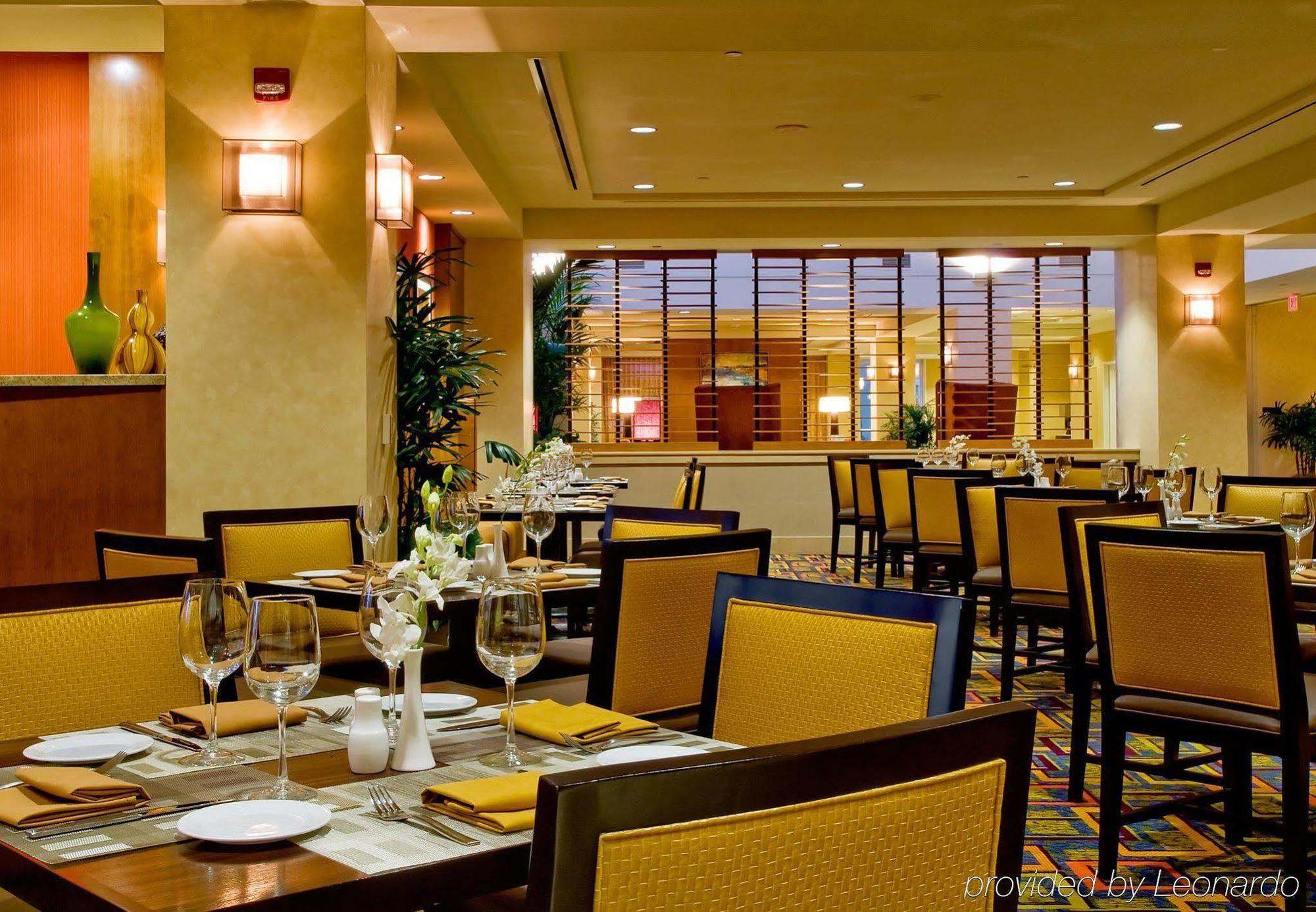 Bakersfield Marriott At The Convention Center Hotel Restoran gambar