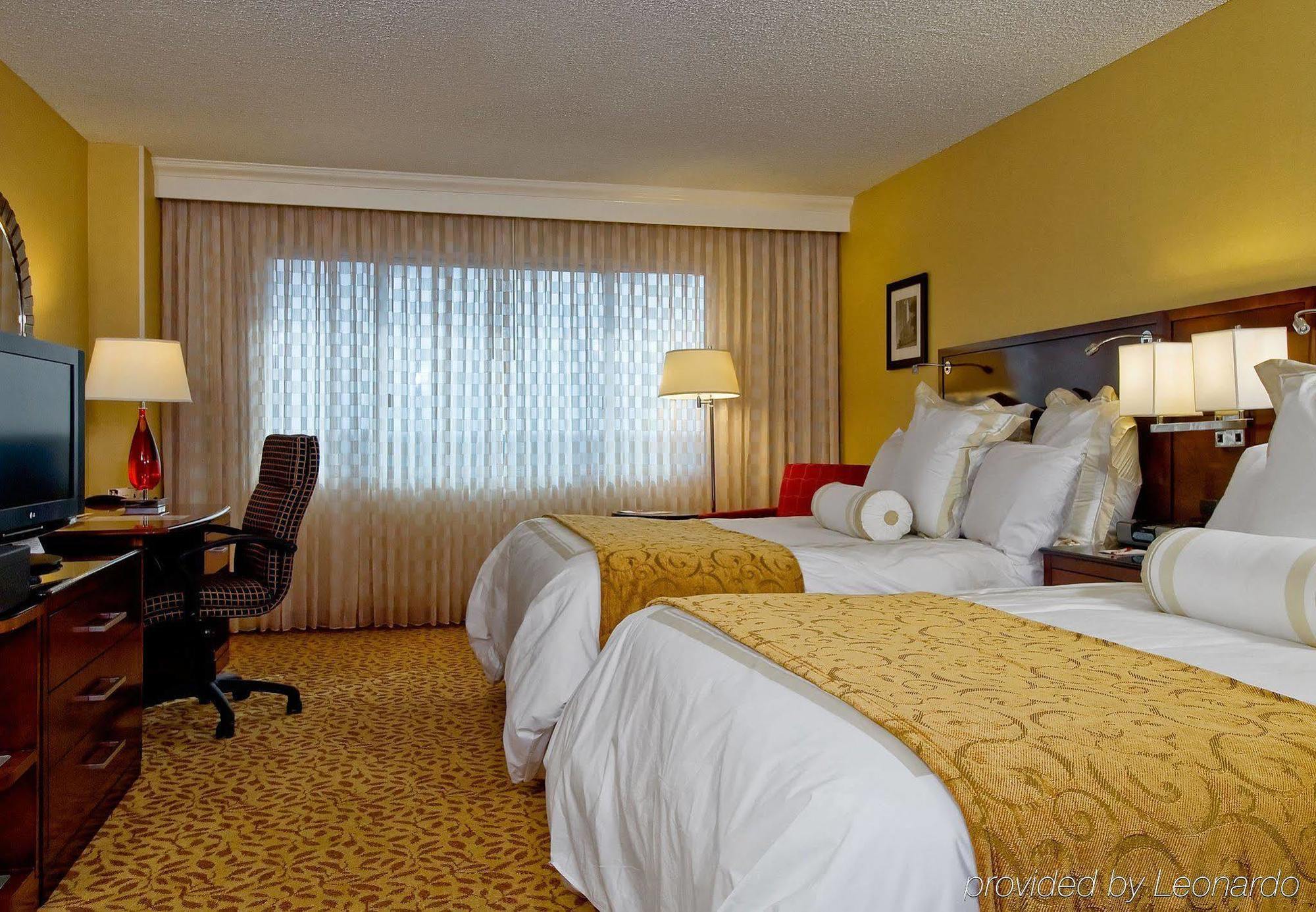 Bakersfield Marriott At The Convention Center Hotel Bilik gambar